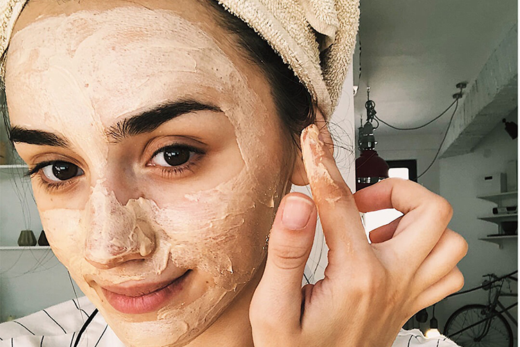 12 best DIY face masks for the night to keep your skin hydrated