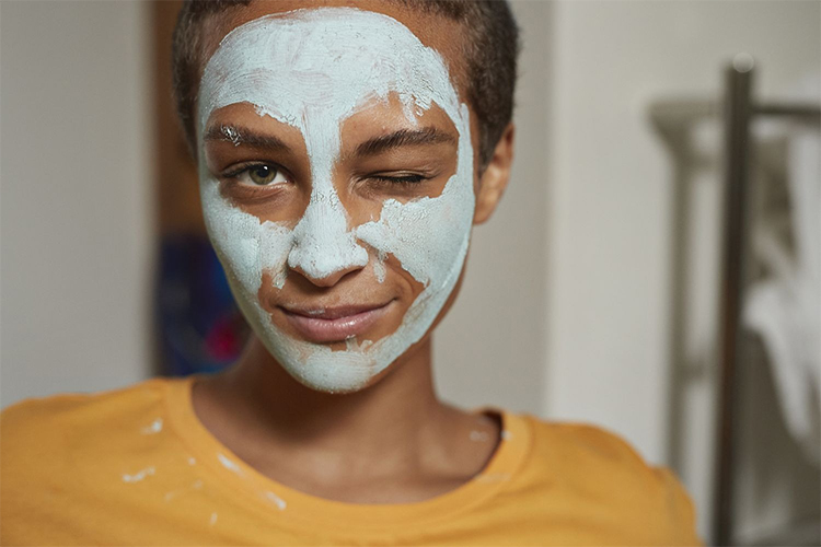 12 best DIY face masks for the night to keep your skin hydrated